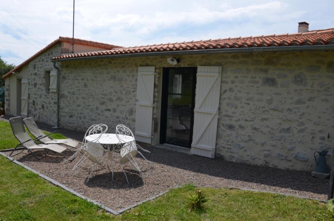 La Remise 4 Etoiles Villa Saint-Hilaire-de-Mortagne Екстериор снимка